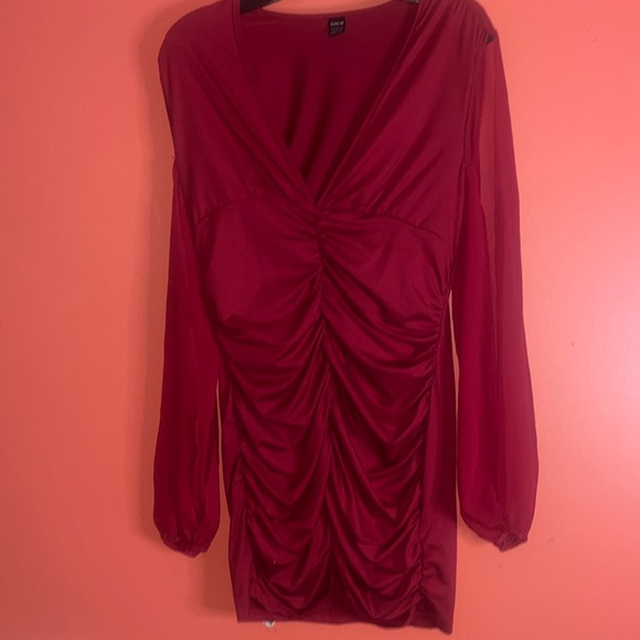 3/$15. Ladies SHEIN Dress L - Picture 4 of 8